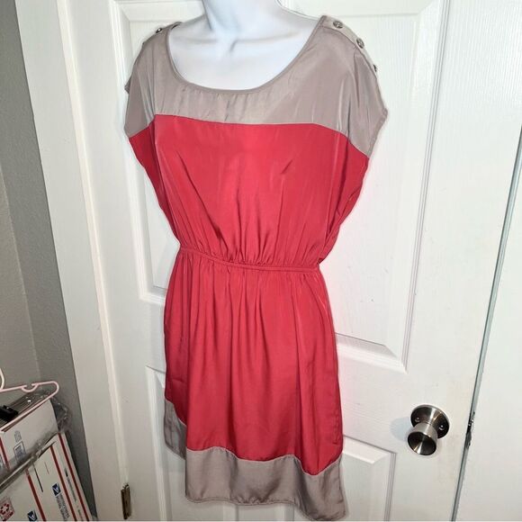 Soprano Short Sleeve Doman Colorblock Mini Dress Coral Red Camel Tan L - Picture 5 of 9